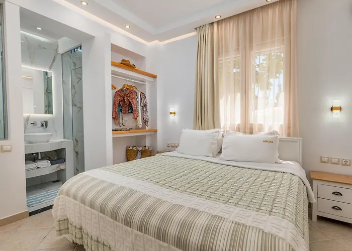 Aeollos Aparthotel 3*