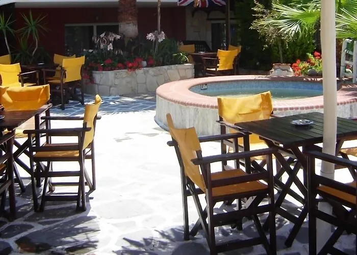 Aparthotel Aeollos 3*