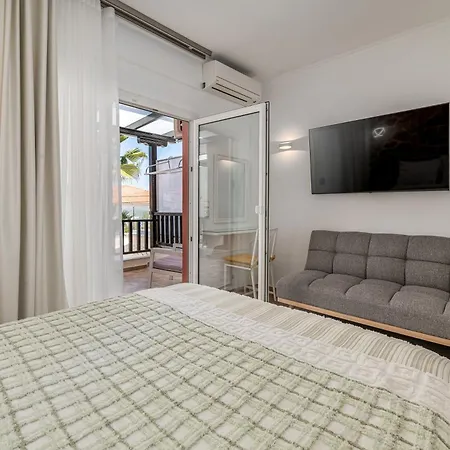 Aeollos פפקוהורי