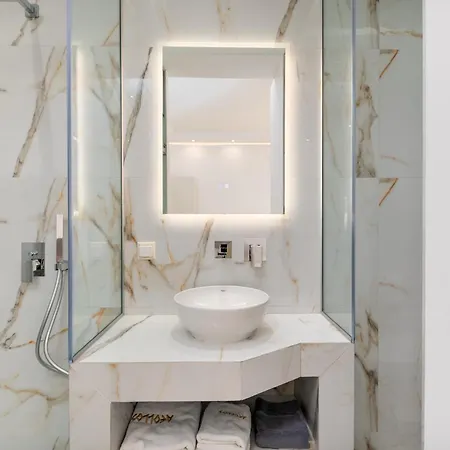 Aeollos מלון דירות