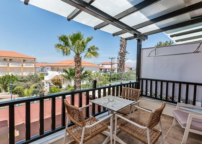 Aeollos Aparthotel Pefkochori