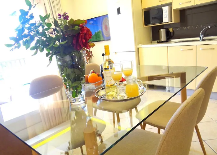 Aeollos Aparthotel Pefkochori