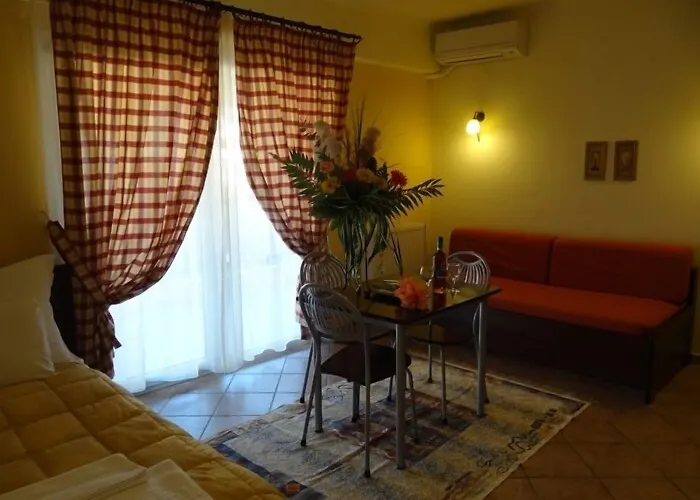 Aparthotel Aeollos 3*