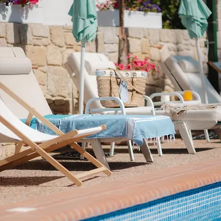 Aeollos Apartmanhotel 3*