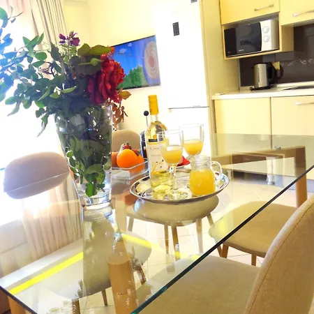 Aeollos Apartmanhotel Pefkohóri