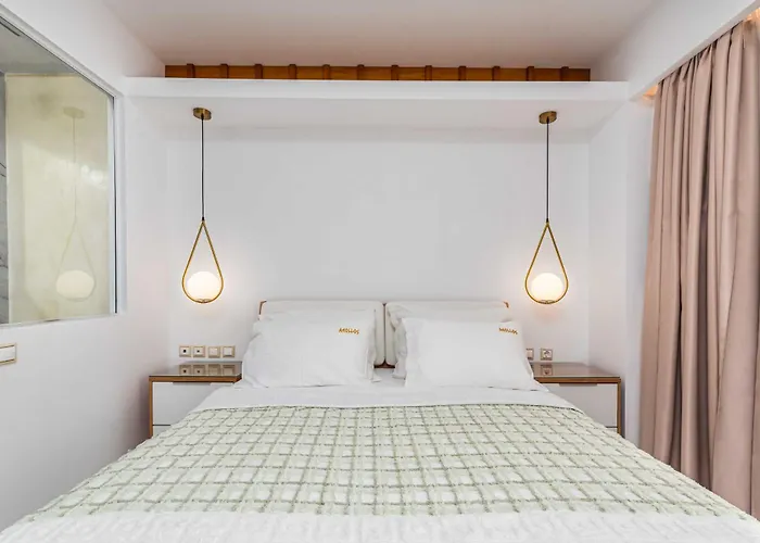 Aeollos Aparthotel 3*